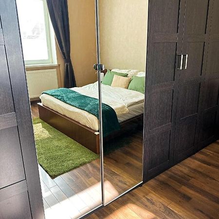 Spacious City Centre Apartment Μπρατισλάβα Εξωτερικό φωτογραφία